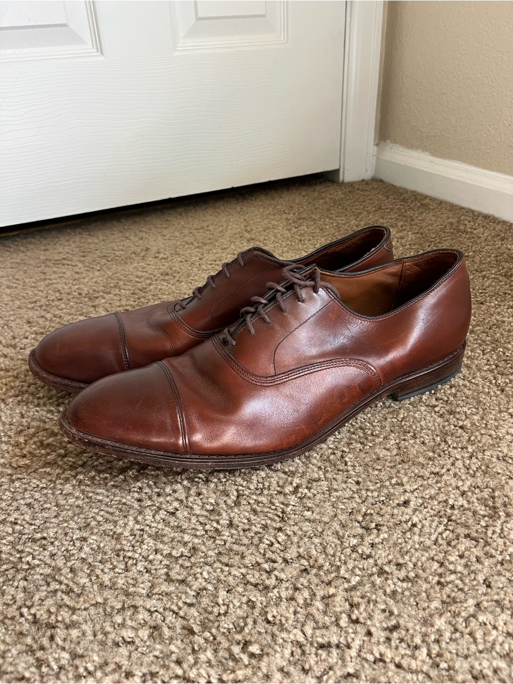 Allen Edmonds Brown Leather Cap-Toe Oxfords
